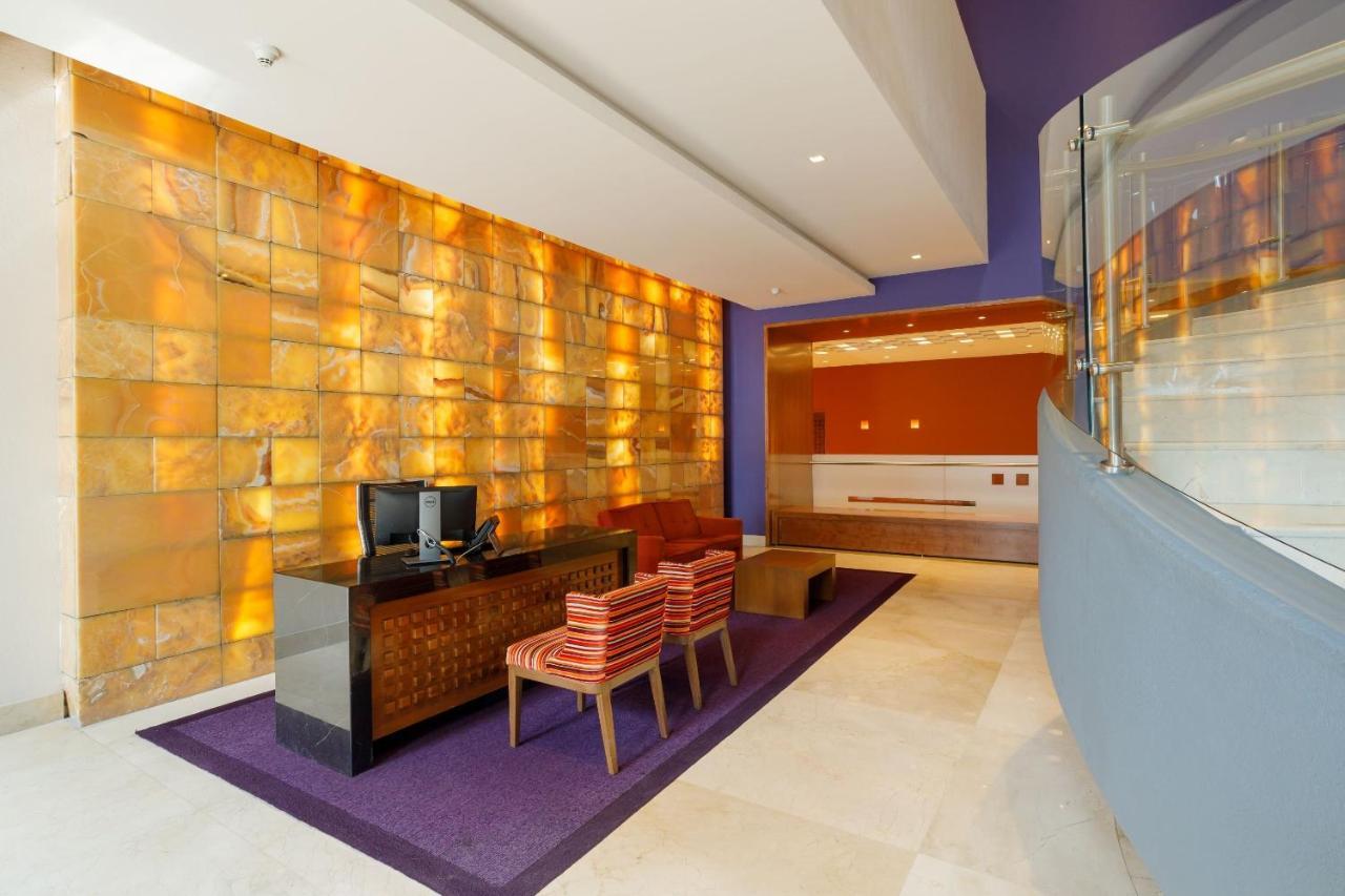 墨西哥佩德雷加尔卡米奥真实酒店 墨西哥城 外观 照片 The lobby of the hotel