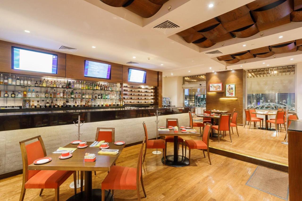 墨西哥佩德雷加尔卡米奥真实酒店 墨西哥城 外观 照片 The interior of the restaurant